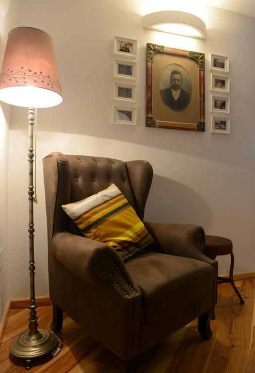 Bed & Breakfast Korta Gira Buici  Exterior foto