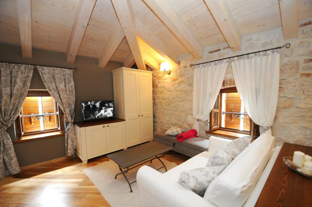 Bed & Breakfast Korta Gira Buici  Habitación foto